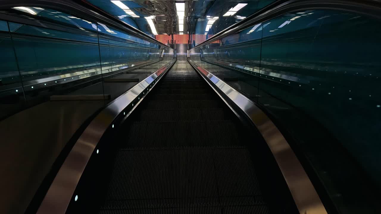 A ride through Naples subway escalator