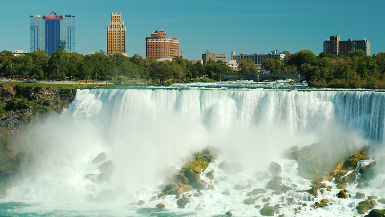 나이아가라 폭포가 내려다보이는 호텔