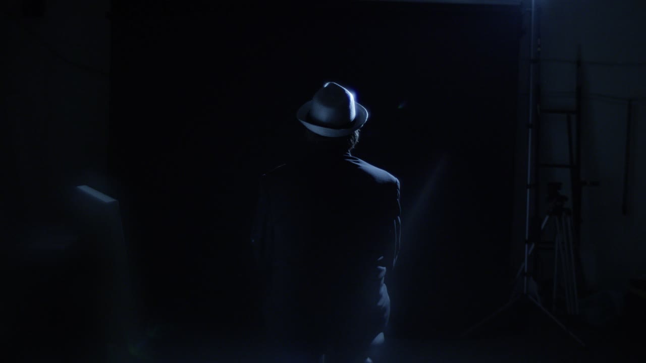 hombre en retrato de estudio