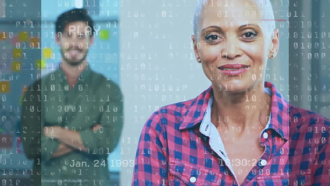 animación de interferencia y procesamiento de datos sobre diversas personas de negocios en la oficina