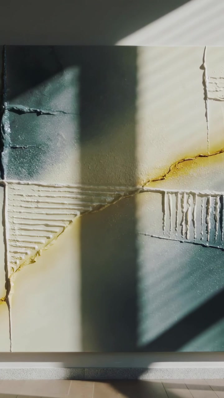 Vertical video: Shifting sunlight from blinds moving over canvas on room wall revealing texture