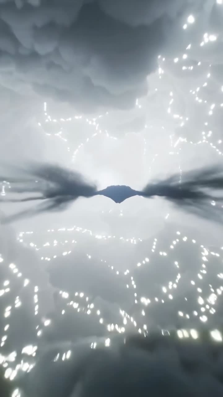 Cielo tempestoso astratto con luce scintillante e riflesso sull'acqua