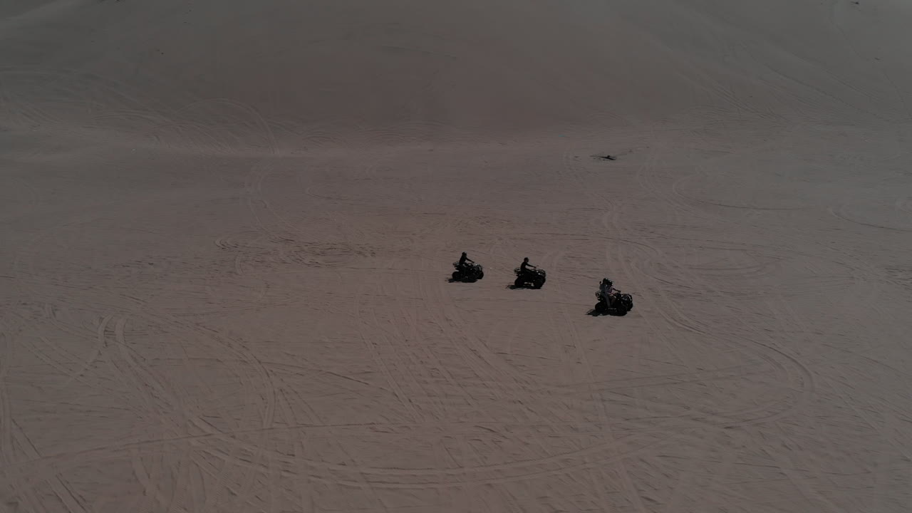 Huacachina, Perù, deserto, riprese aeree con drone