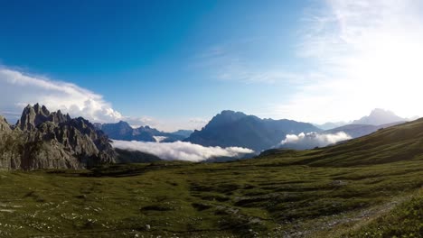 Zeitraffer-Nationalpark-Drei-Zinnen-In-Den-Dolomiten.-Wunderschöne-Natur-Italiens.