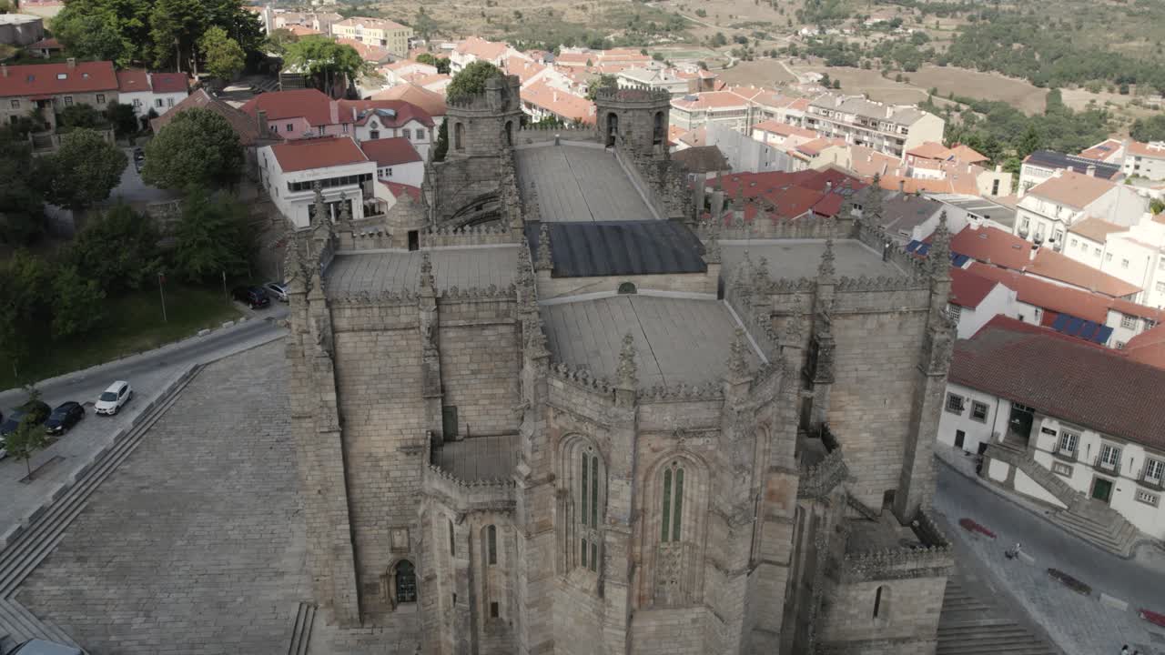 guarda, portugal - catedral gótica medieval con influencias manuelinas