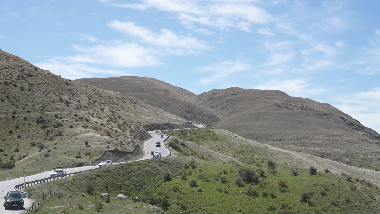 s road on the mountain