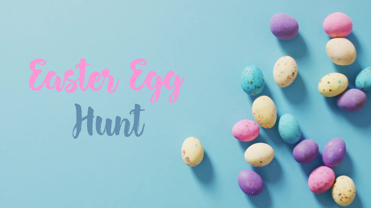 파란색 배경에 이스터 에그 사냥과 행복한 이스터 텍스트의 애니메이션