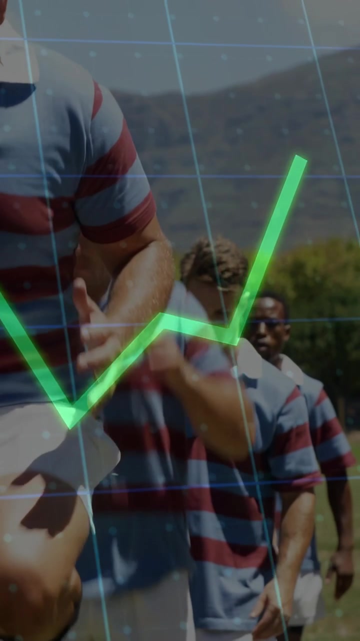 Vídeo vertical: Corredor principal dando um passo iniciando um treino de rugby, sobreposição de grade azul e gráfico verde em movimento