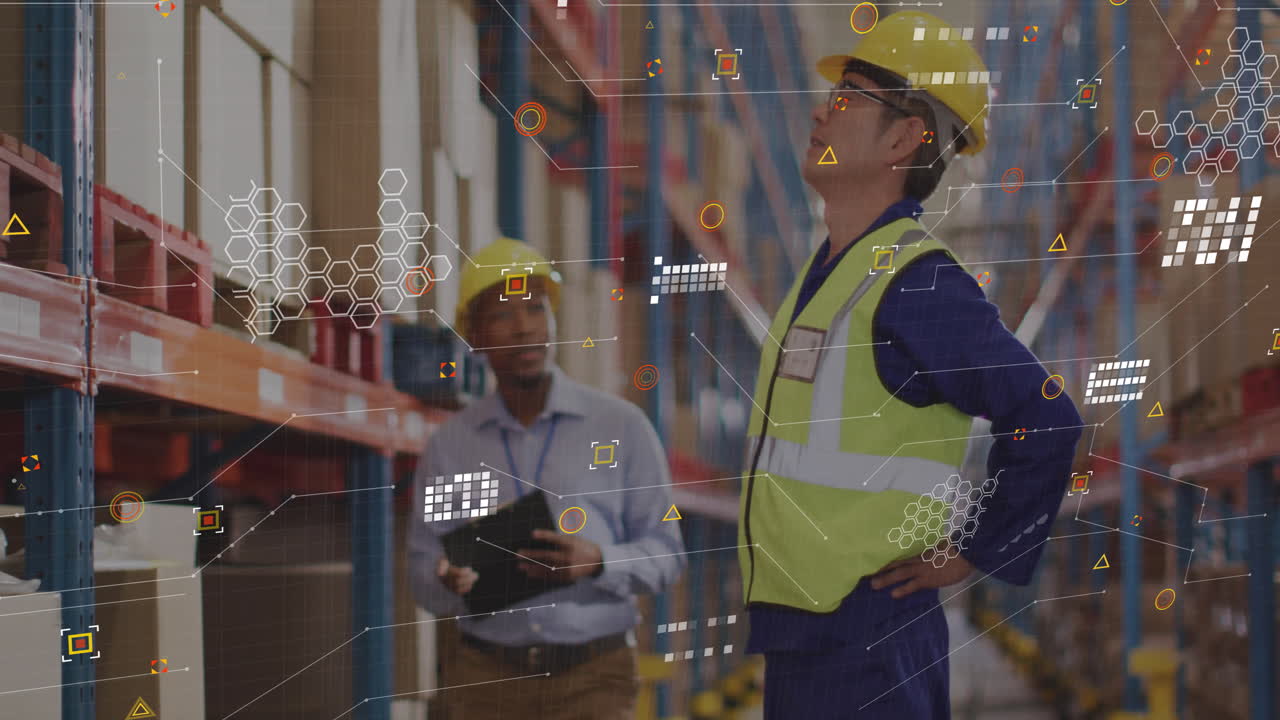 animación del procesamiento de datos sobre diversas personas que trabajan en el almacén