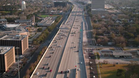 Aerial-of-cars-on-610-freeway-in-Houston,-Texas