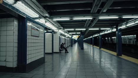 empty nyc subway station