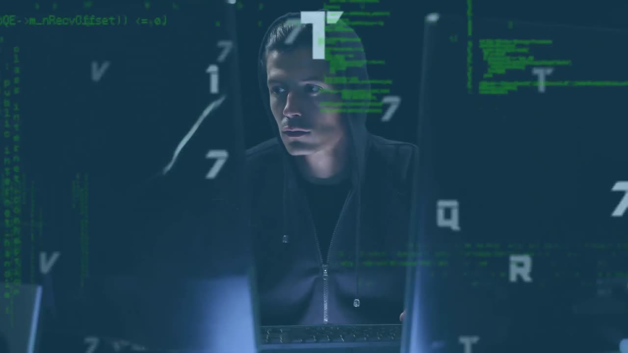 animación del procesamiento de datos sobre el hacker utilizando una computadora portátil