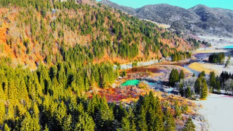 Imágenes-Aéreas-De-Drones-4k-De-Manantiales-Zelenci-En-Invierno