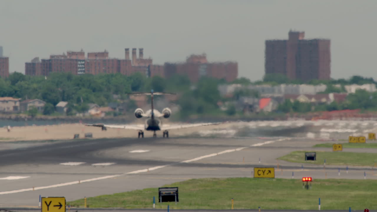 Plane Taking Off With Heavy Heat Mirage Distortion On Runway