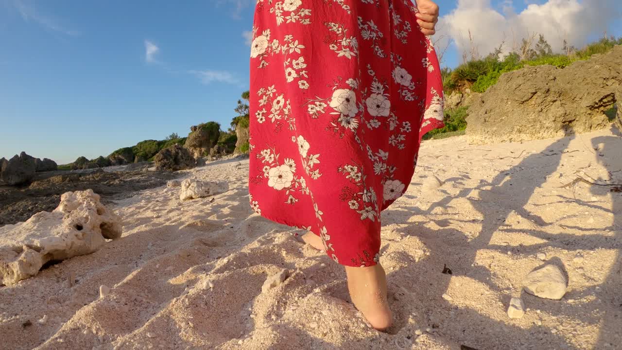 HD-4K-Caminando por la Playa-2018