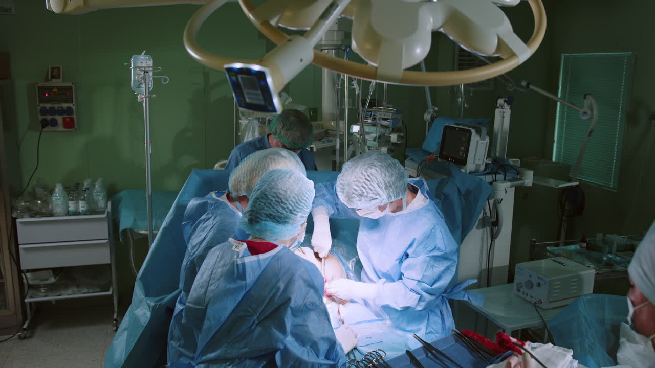 operación quirúrgica en curso