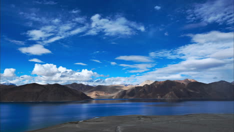 timelapse footage of the pangong tso lake in india