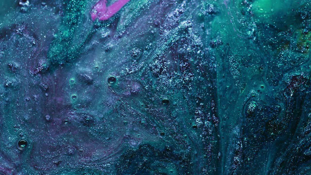 toma abstracta de primer plano de la formación de burbujas de espuma de bombas de baño