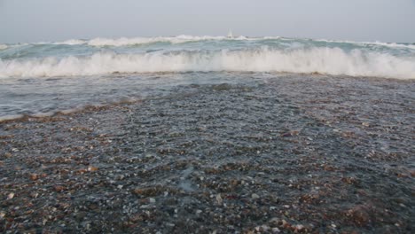 Olas-Del-Mar-Al-Atardecer