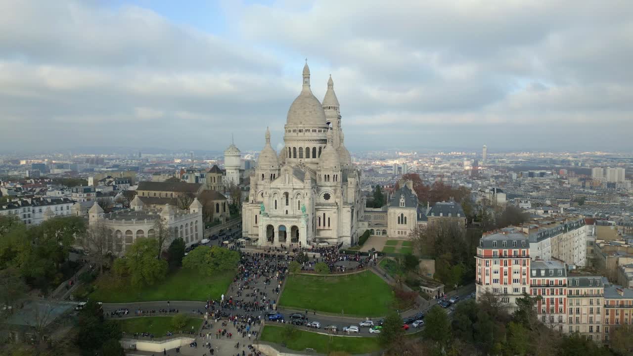 Basilica of Sacred Heart or Sacr&eacute; Coeur of Paris Roman Catholic church