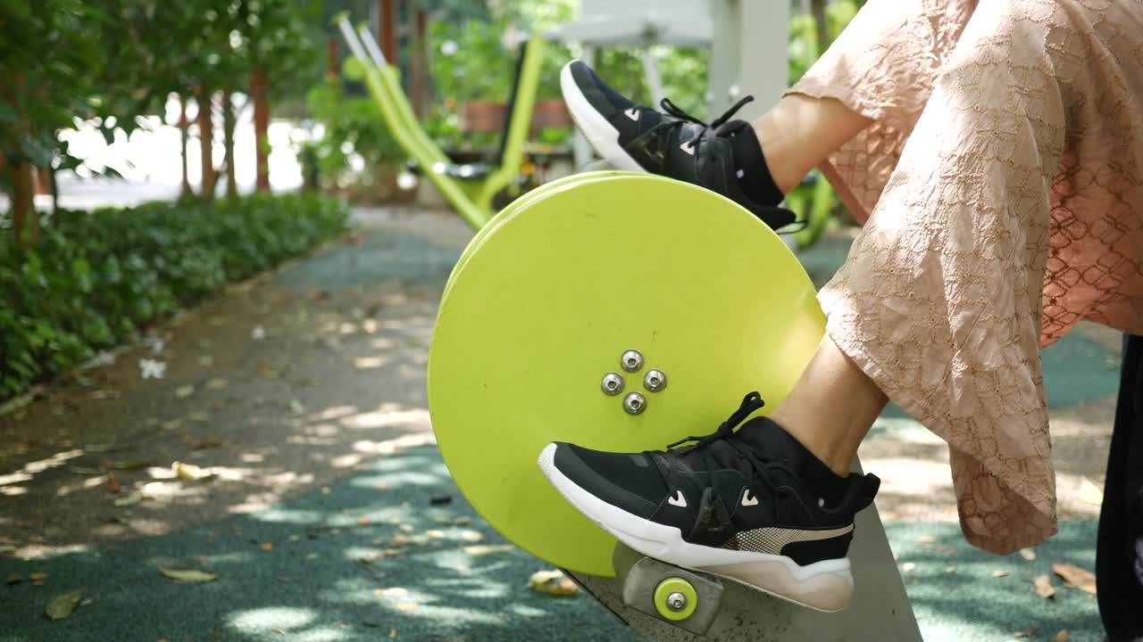 Outdoor fitness machines in a park in singapore ,