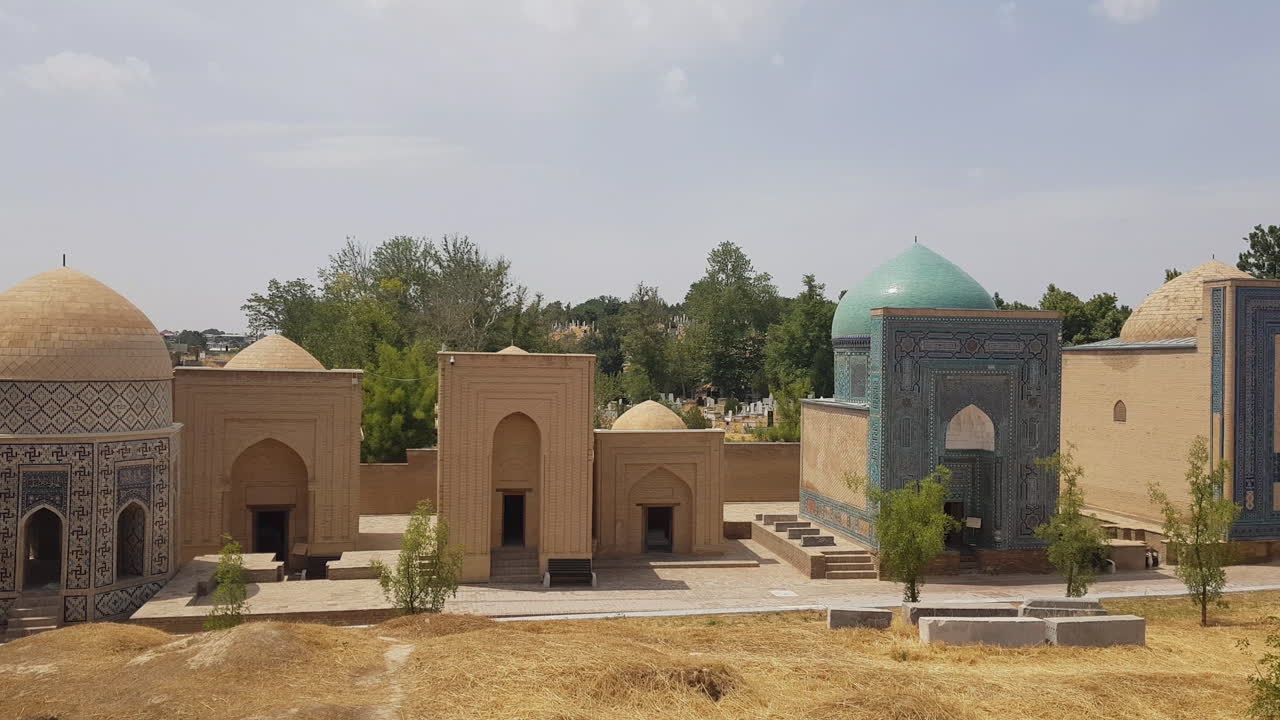 la necrópolis de shah-i-zinda y los edificios del mausoleo en samarcanda, uzbekistán, panorama