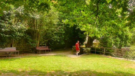 Naturpark-Jardim-Das-Virtues-In-Porto,-Portugal