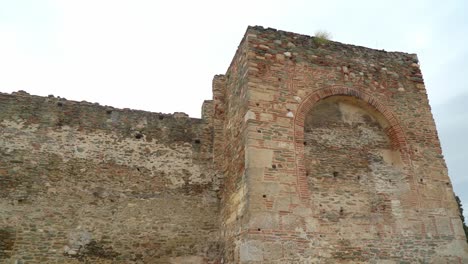 acropolis walls in thessaloniki in 1988, as part of the paleochristian and byzantine monuments of thessaloniki, the walls were added to the unesco world heritage list