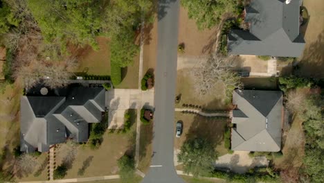 Vista-Aérea-Del-Paisaje-Suburbano-En-Summerbrooke-En-Tallahassee,-Florida-Usa