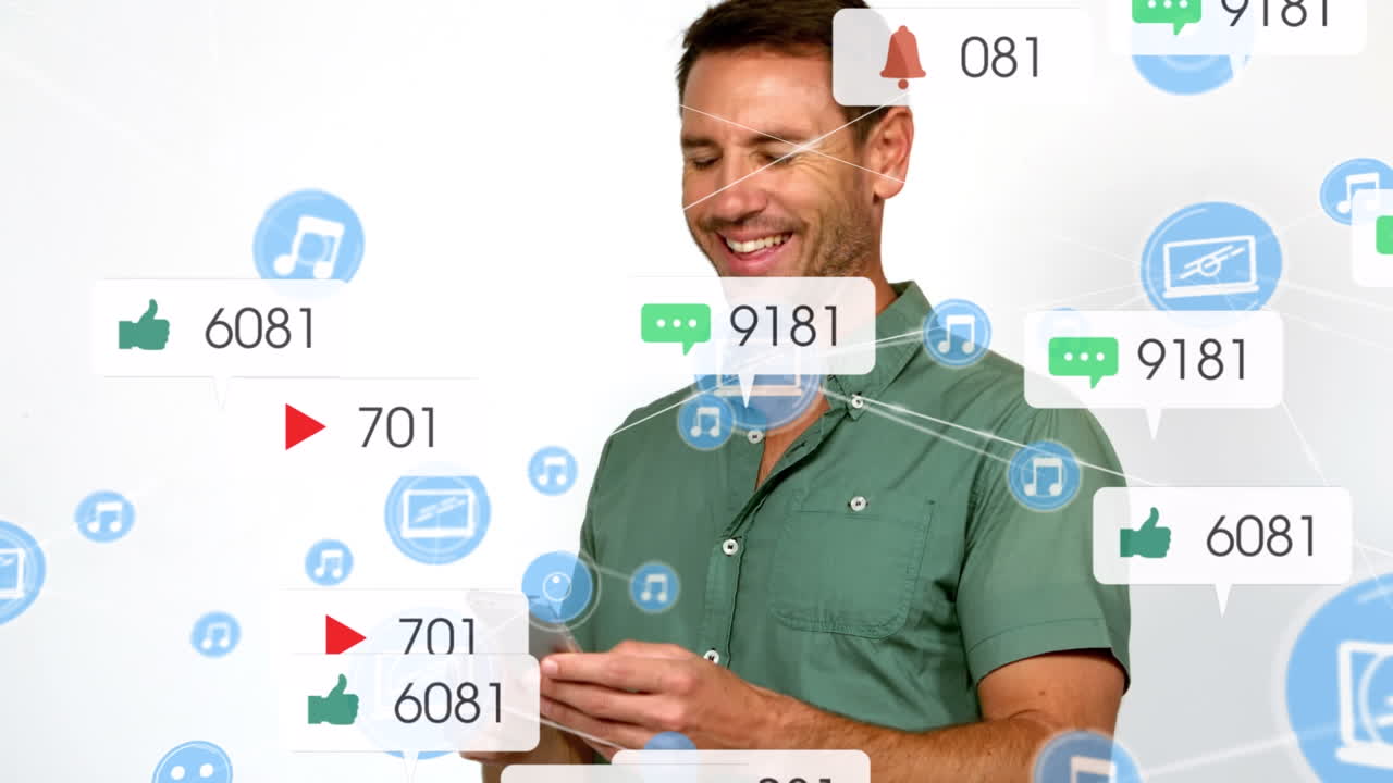 animación de iconos de los medios sobre un empresario caucásico que usa un teléfono inteligente