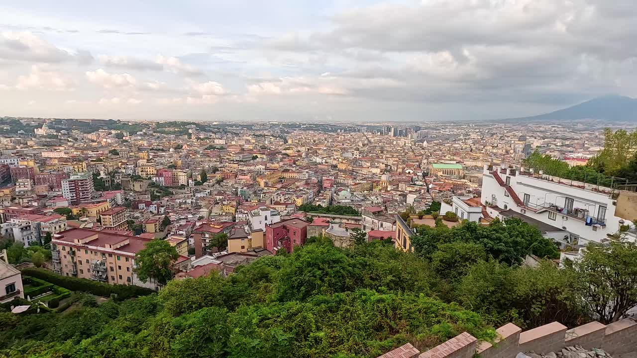 산 마르티노 전망대에서 나폴리의 광경