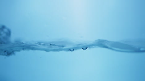 Magnificent-water-movement-in-super-slow-motion-in-a-horizontal-line