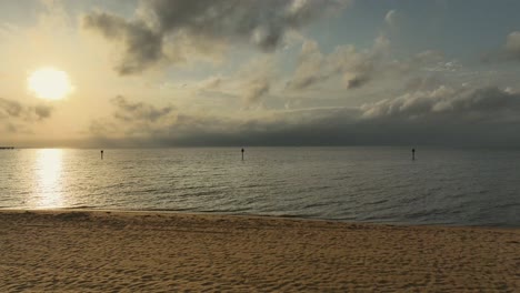 puesta de sol cerca de la playa de fairhope en alabama