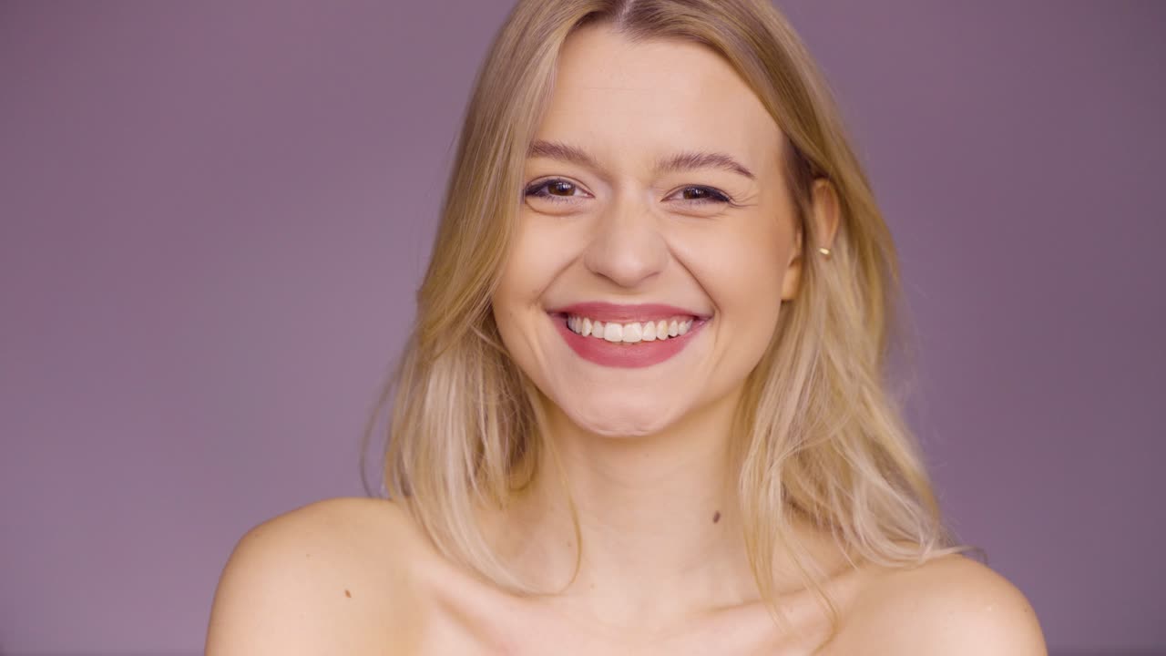 Portrait of a smiling blonde woman