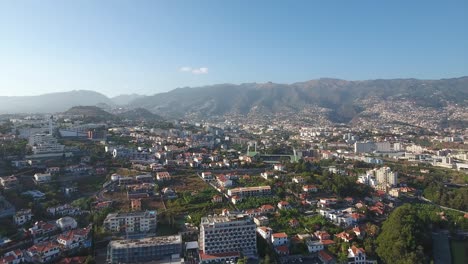 4K-Luftbild-Der-Stadt-Madeira,-Portugal