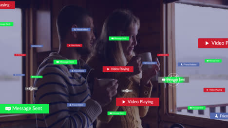 Animation-Von-Texten,-Symbolen-über-Benachrichtigungsleisten,-Kaukasisches-Paar,-Das-Schöne-Zeit-Mit-Kaffee-Verbringt