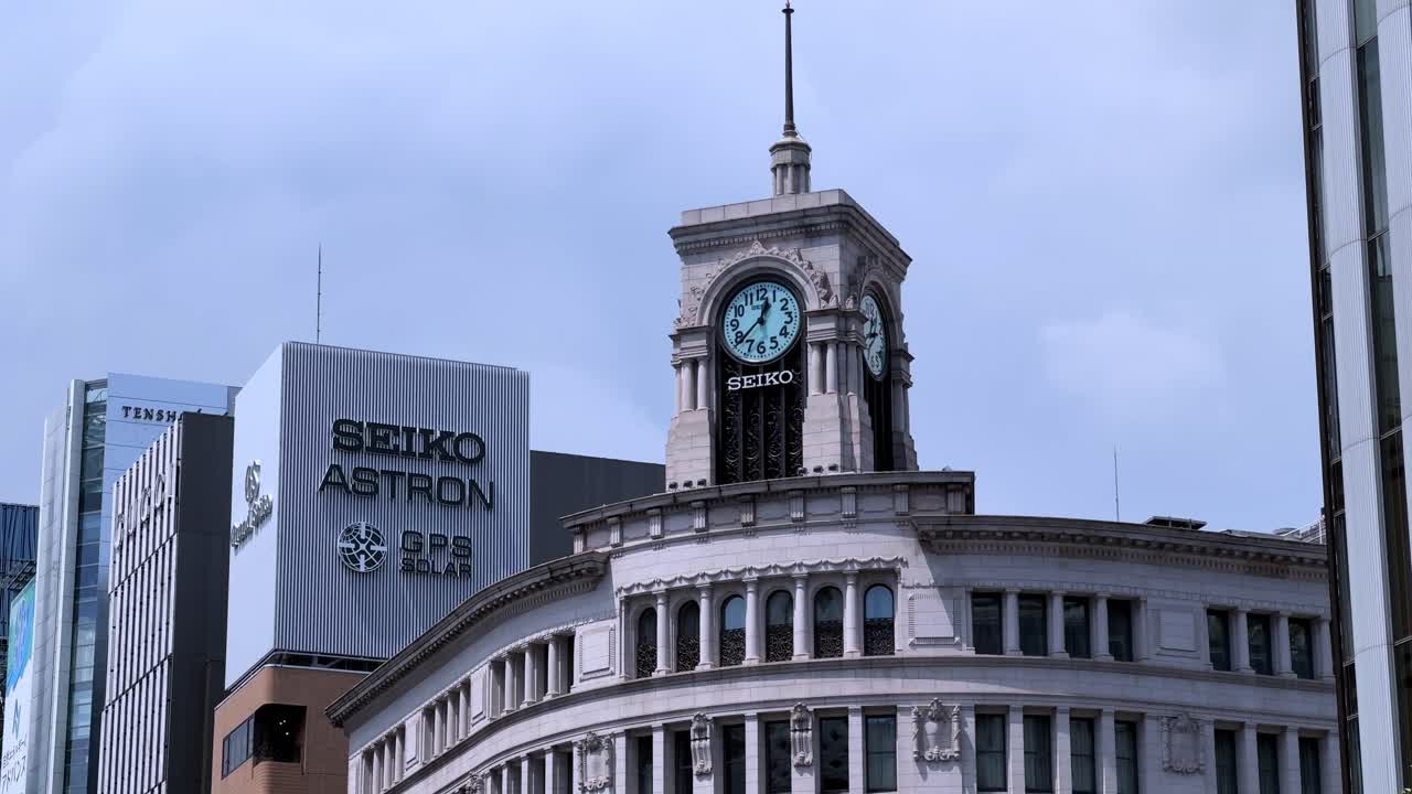 세이코 아스트론 (seiko astron) 은 도쿄의 gps 태양 시계탑이다.
