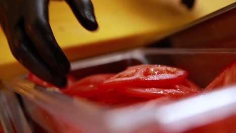 slicing tomatoes