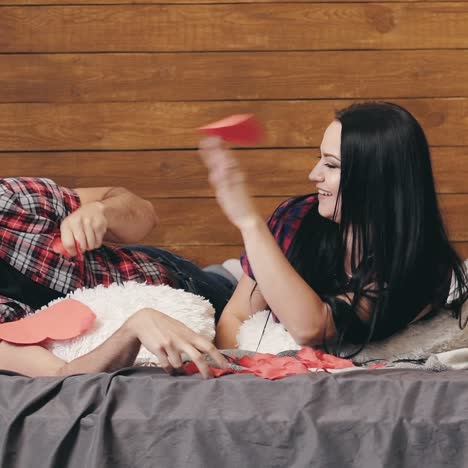 lifestyle portrait of couple in love