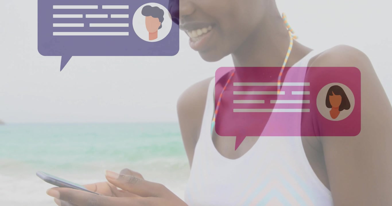 Person bruger smartphone med chatbesked-animationer over en strandbaggrund