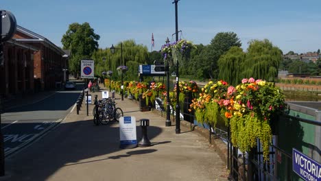 shrewsbury, flowers and bikes by river, england, uk 20 sec version