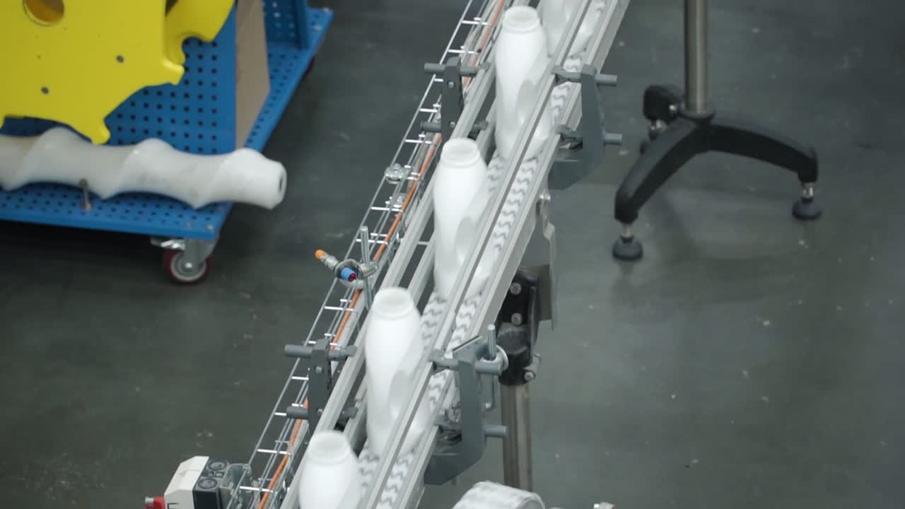 Automated Bottle Packaging Conveyor Line