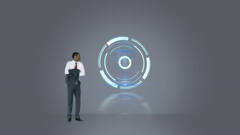 animación de escaneo de alcance y hombre de negocios aislado en fondo gris