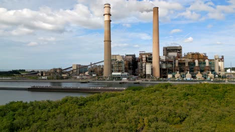 Drone-shot-of-coal-fired-power-plant-at-Teco-Big-Bend-Power-Station-in-Tampa-Florida