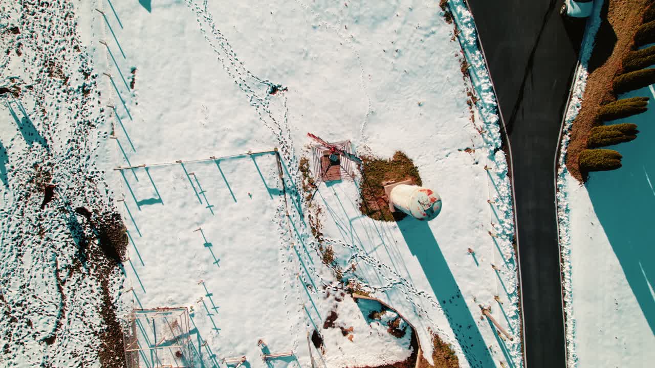 antena de arriba hacia abajo, paleta de viento en invierno, lancaster, pensilvania, ee.uu.
