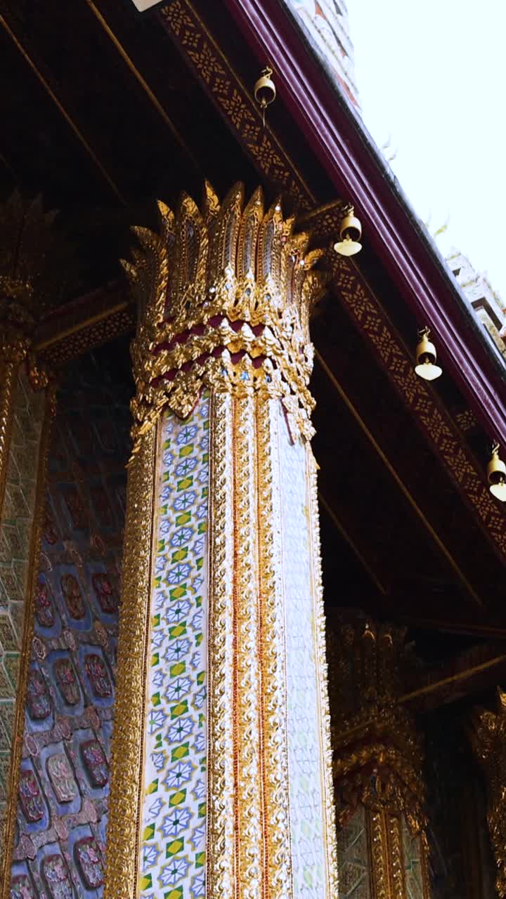 프라 카우 건축물의 자세한 모습