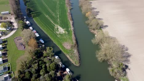 Luftaufnahme-Vom-Zusammenfluss-Zweier-Flüsse