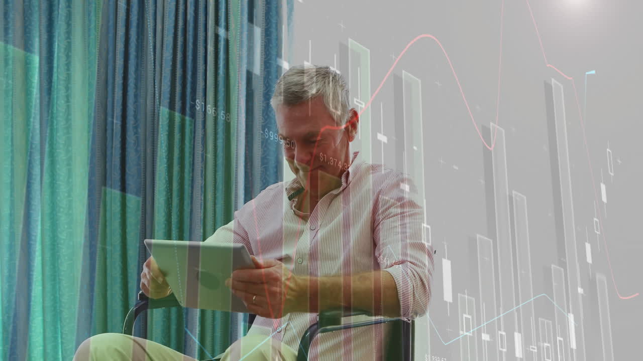 animación de procesamiento de datos financieros hombre caucásico anciano usando tableta