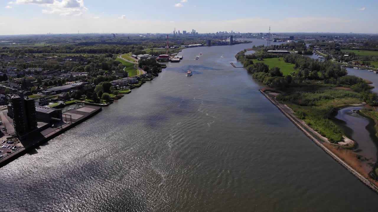 강의 파노라마 및 kinderdijk, molenlanden, 남쪽 네덜란드에 있는 고층 빌딩