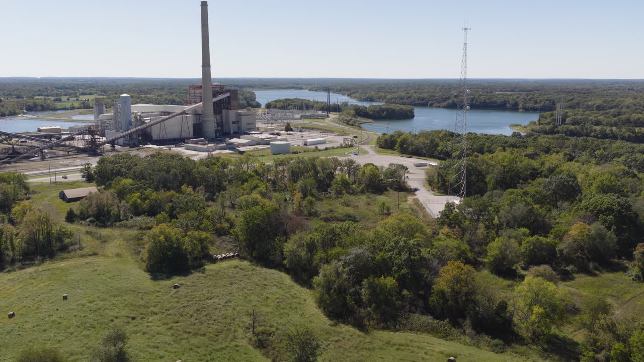 Flying Towards The Flint Creek Power Plant Near Gentry In Benton County, Arkansas, USA. Aerial Drone Shot